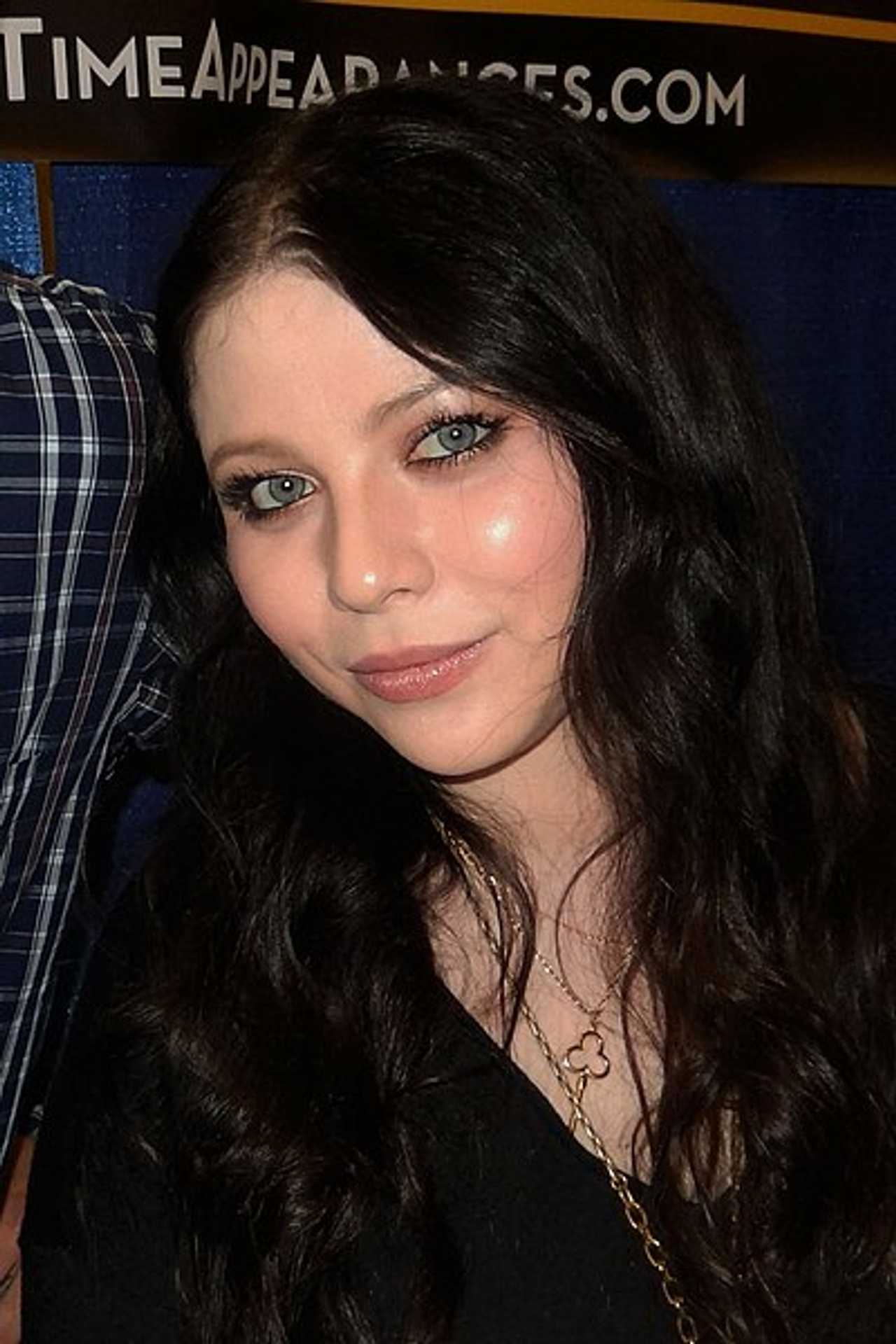Michelle Trachtenberg Dead At 39 Reports Plainedge Daily Voice