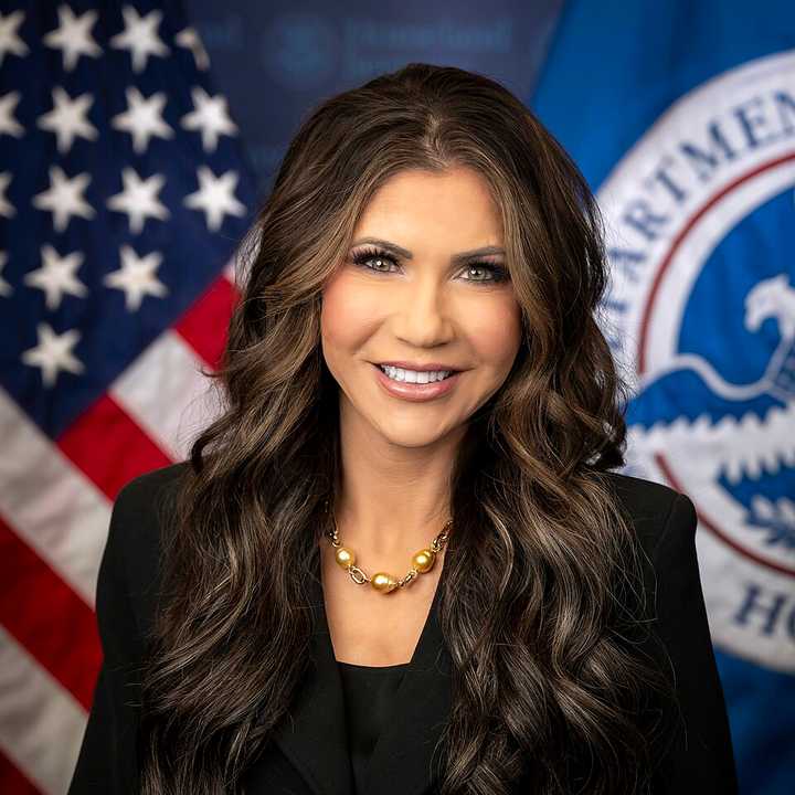 Homeland Security Secretary Kristi Noem’s Purse Stolen With 3K, ID