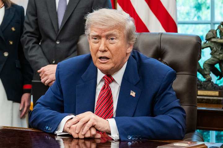 Trump's Tariffs Temporarily Reinstated After Appeals Court Blocks Two Rulings