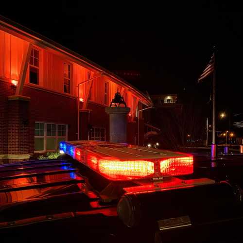 Fake Cop In Stolen CT Fire Department - Police Lights