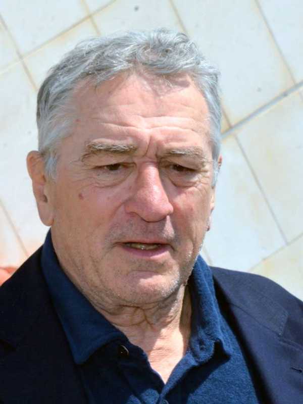 Robert De Niro Surprises Eagles Fans By Crashing Tailgate To Lobby For Harris