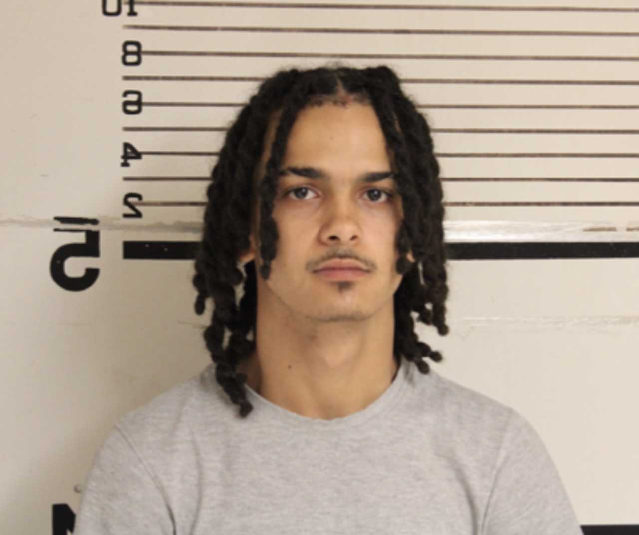 High Speed Pursuit Crash Nets 3 Arrests In Bergen County Police Say high-speed-pursuit-crash-nets-3-arrests-in-bergen-county-police-say