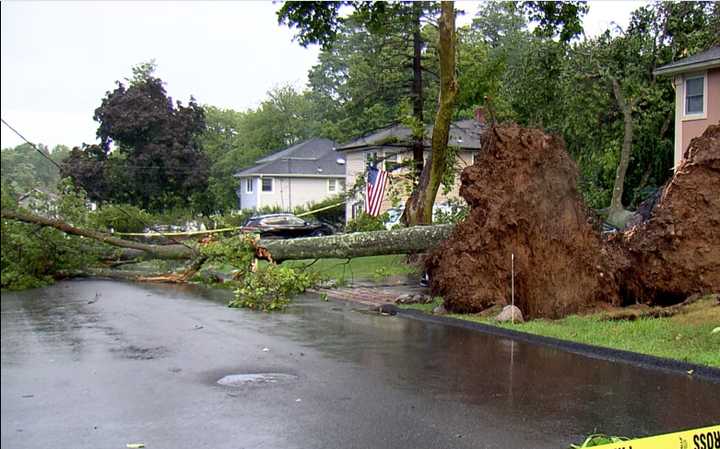 As of around 8 a.m. Sunday, Aug. 4, a total of 9,253 are without power in Connecticut.