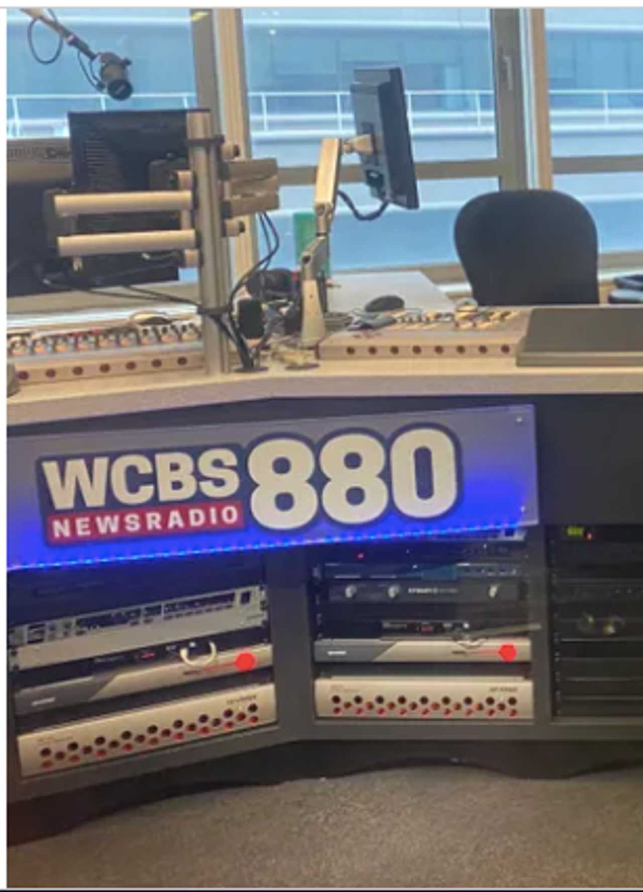 Legendary news station WCBS 880 will permanently sign off