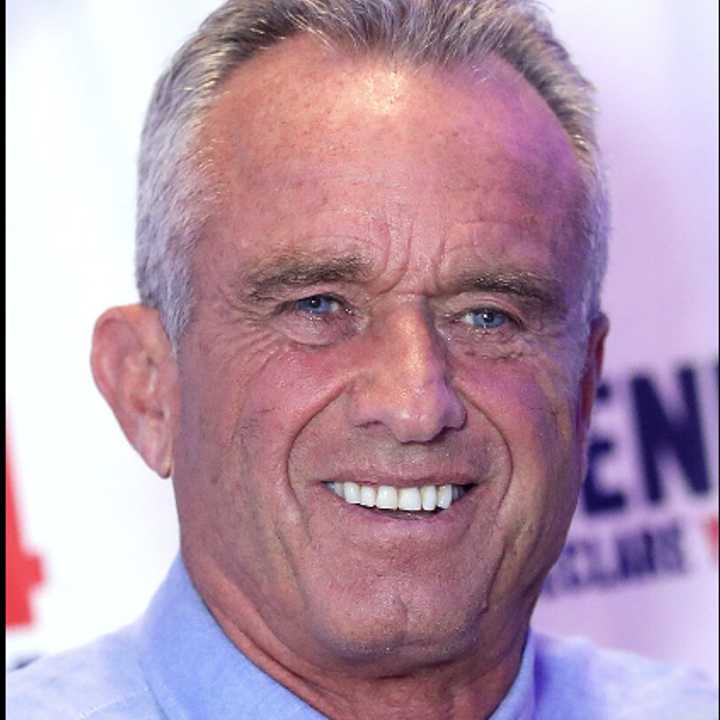 RFK Jr. Drove Decapitated Dead Whale's Head From MA To NY, Daughter ...