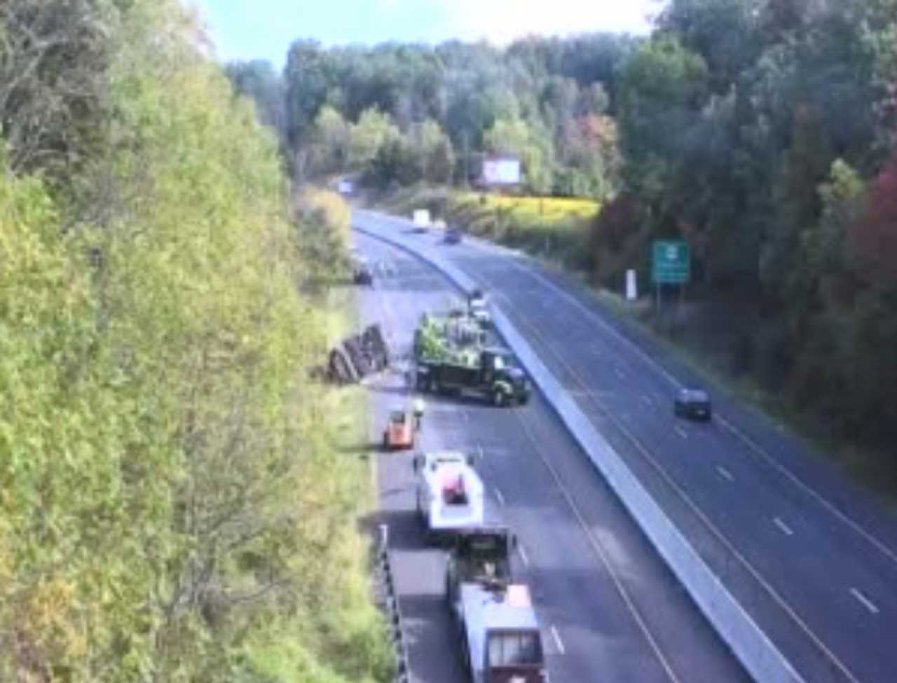 Overturned Truck Shuts Route 309 In Bucks County (Developing ...