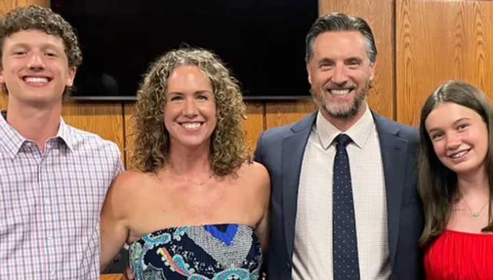 Detective Mike Rooney pictured with his family.&nbsp;