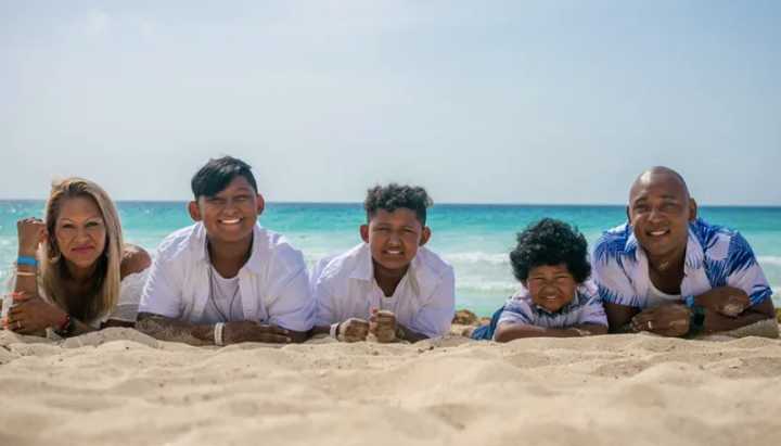 Jhoseline Nelson and her family.