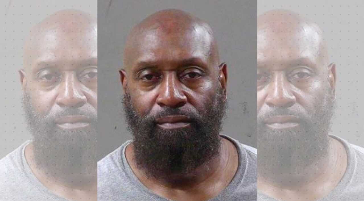 Wanted Man With Meth Crossing Wayne Highway Found With Meth, Refuses