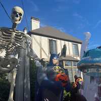 <p>Scenes from Clinton Place, Halloween 2024.
  
</p>