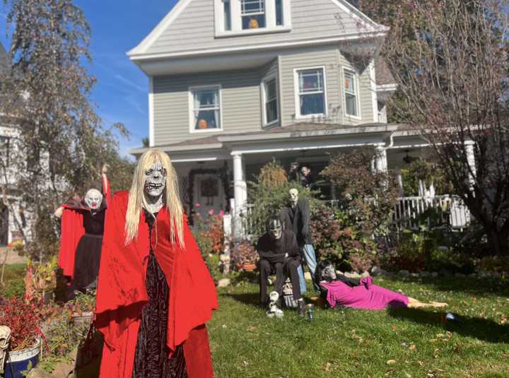 New Neighbors Keep Old Halloween Traditions Alive On Clinton Place In