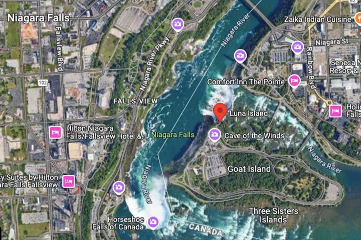 NY Mom Jumps To Death With Her 2 Young Children At Niagara Falls