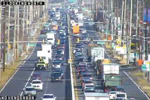 Route 1 Crash Bogs Down Lunchtime Traffic In Central Jersey: NJDOT (DEVELOPING)