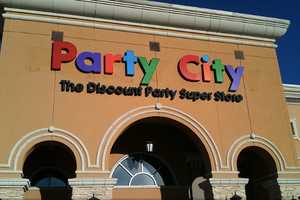 Woodcliff Lake-Based Party City Going Out Of Business, Closing All 800 Stores