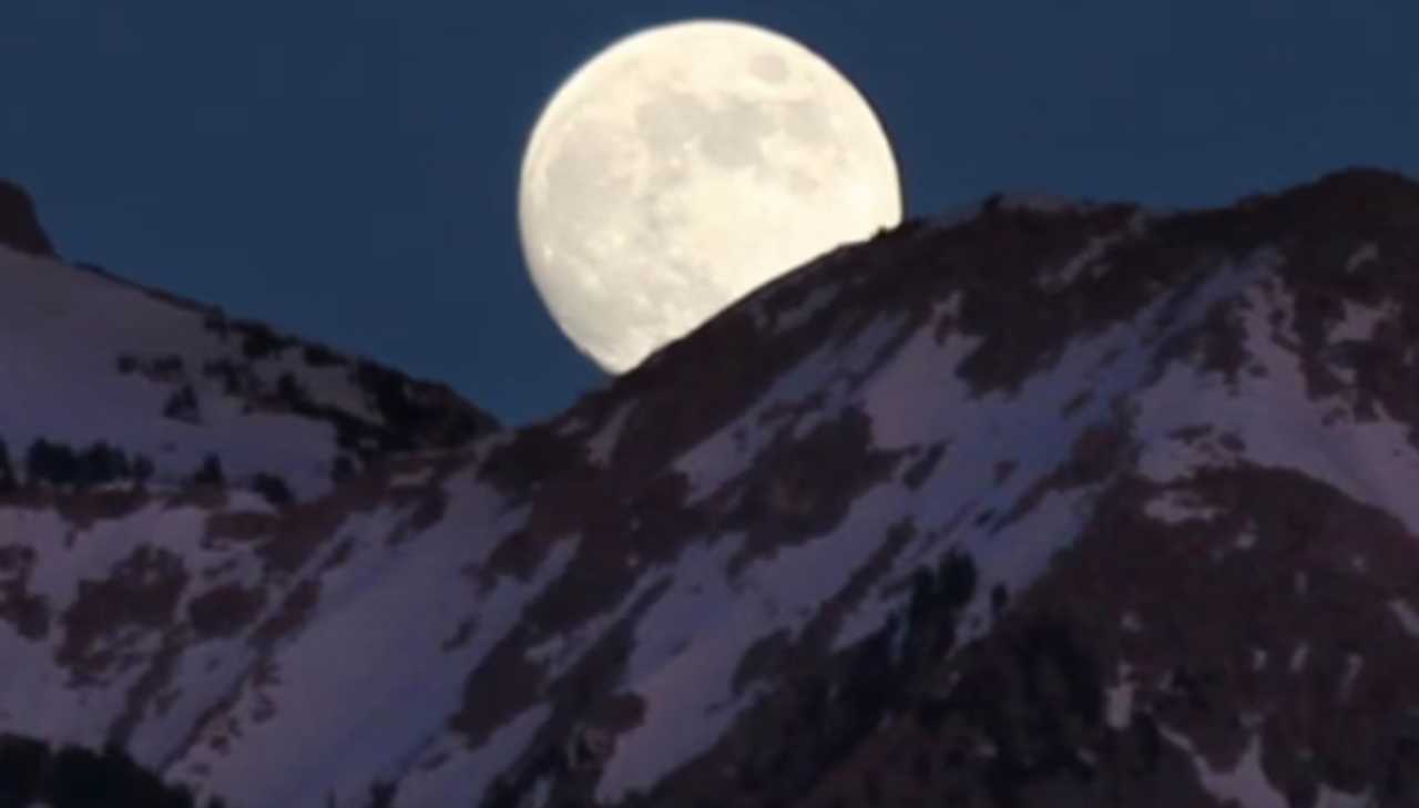 Full Wolf Moon To Eclipse Mars In Rare Lunar Event — Here’s When, How