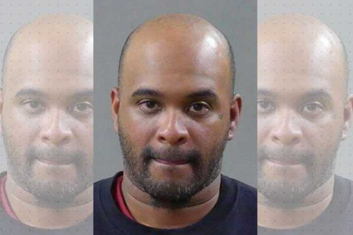 Man Punches Creep Recording Him, Gets An Apology In Wayne JCPenney Bathroom: Cops