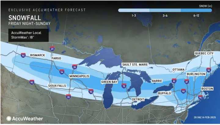 A look at predicted snowfall totals for the weekend storm: 1 to 3 inches in the lightest shade of blue, 3 to 6 in the next shade, and 6-12 in the darkest shade.
  
