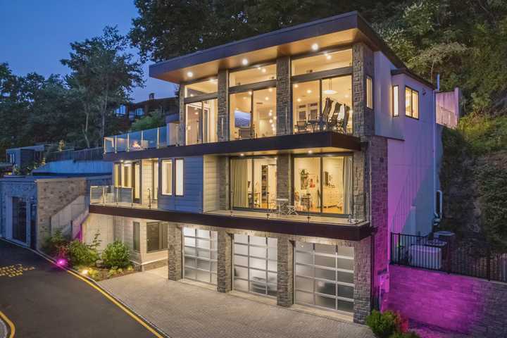 $3.175M Home Sets Sales Record As Most Expensive In Nearly 2 Decades In Edgewater