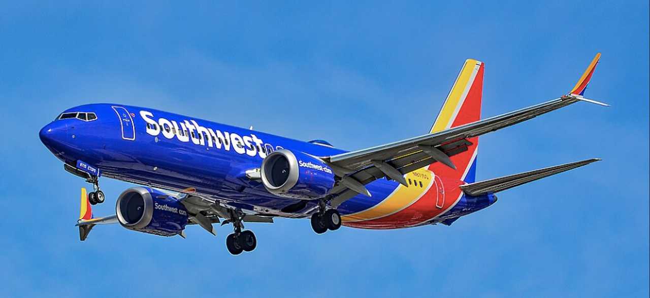 Disaster Averted Nybound Southwest Flight Tries Taking Off On Taxiway