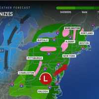 <p>There will be widespread rain and showers in locations shaded in green, with a mix of sleet and snow in areas in pink.</p>