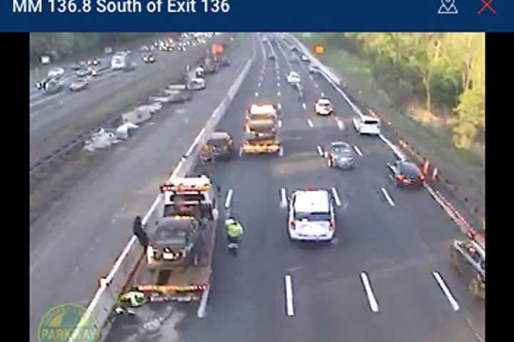 Crash On Garden State Parkway In Clark Shuts 3 Lanes, Sparks Major Delays