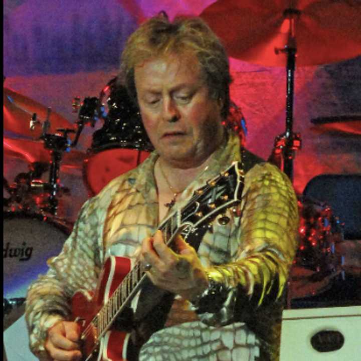 Guitarist Rick Derringer performing with Ringo Starr &amp; The All-Starr Band in 2011.