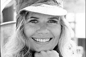 M*A*S*H Star Loretta Swit Dies At NY Home; Played Colorful Character 'Hot Lips' Houlihan