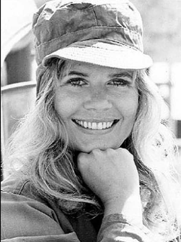M*A*S*H Star Loretta Swit Dies; Played Colorful Character 'Hot Lips' Houlihan