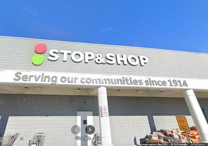 Dumont Stop &amp; Shop.