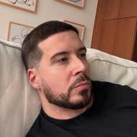 Vinny Unveils AI Girlfriend — And She Looks Awfully Familiar