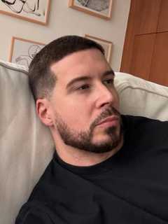 Vinny Unveils AI Girlfriend — And She Looks Awfully Familiar