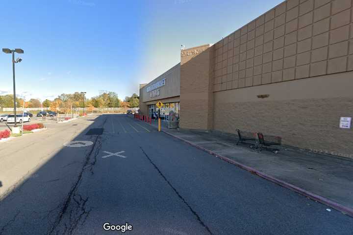Popular NY Supermarket Raided By ICE Agents, Sparking Community Outcry