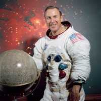 Legendary Apollo 13 Commander Jim Lovell Dies