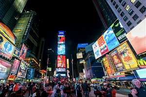 Times Square Shooting: 3 Injured, Teen Suspect Apprehended