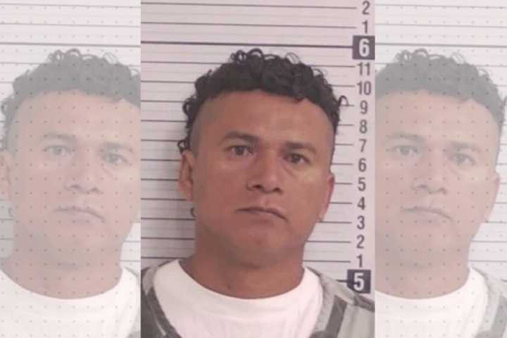 ICE Places Detainer On FL Trucker With Invalid NJ Driver's License, Authorities Say