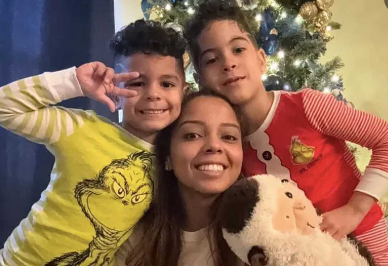 Nelkys with her boys Nelkys with her boys