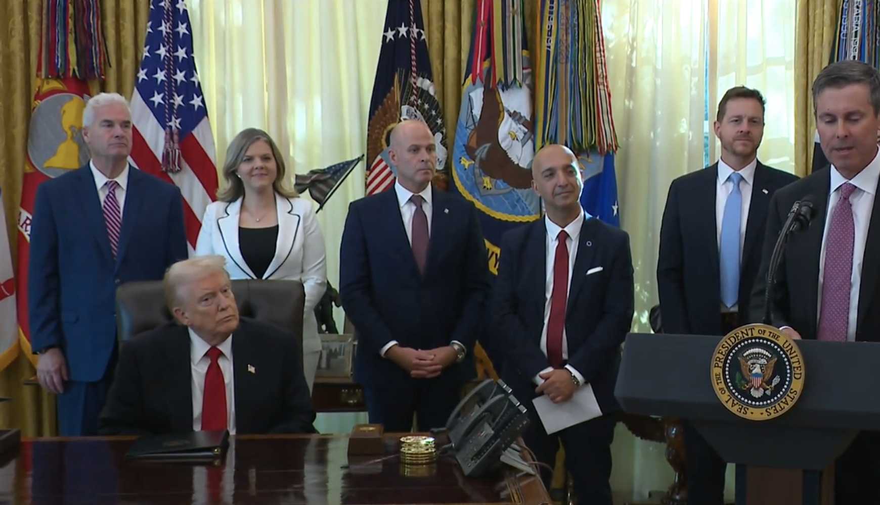 
The press conference resumed a short time later without the man who fainted and was receiving medical care.
