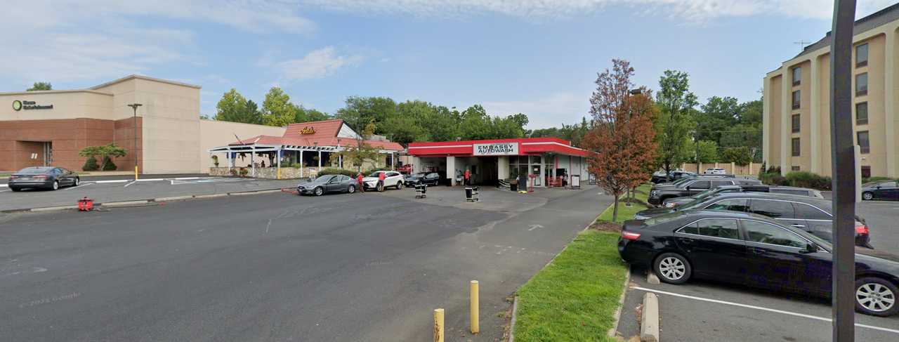 Car Wash Employee Killed, Two Others Injured In Fairfax Coutny Crash 