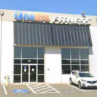 <p>Onelife Fitness</p>