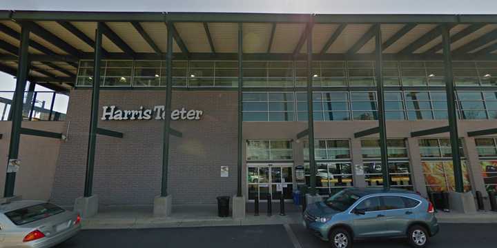 Harris Teeter at 624B N Glebe Road in Arlington.