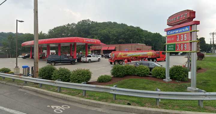 Sheetz at 2045 Bedford Rd. in Cumberland