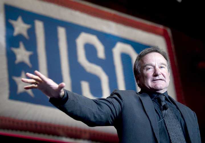 Comedian and actor Robin Williams performs at a USO show in 2008.&nbsp;