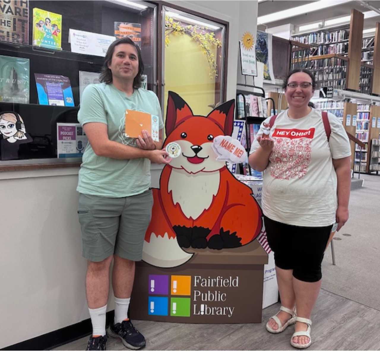 Ohio couple who accidentally participated in Fairfield Library’s reading challenge come to visit