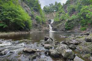 26-Year-Old Man Drowns In Rensselaer County Lake While Out With Family