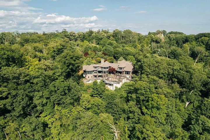 Private Hudson Valley Estate With River Views Is A Bargain At $4.5 Million