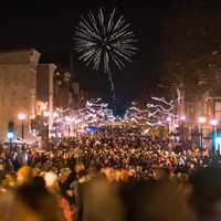 <p>Crowds fill the streets of Hudson Hall for the annual Winter Walk.&nbsp;</p>