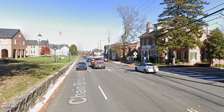 Chain Bridge Road was closed between Sager Avenue and North Street.