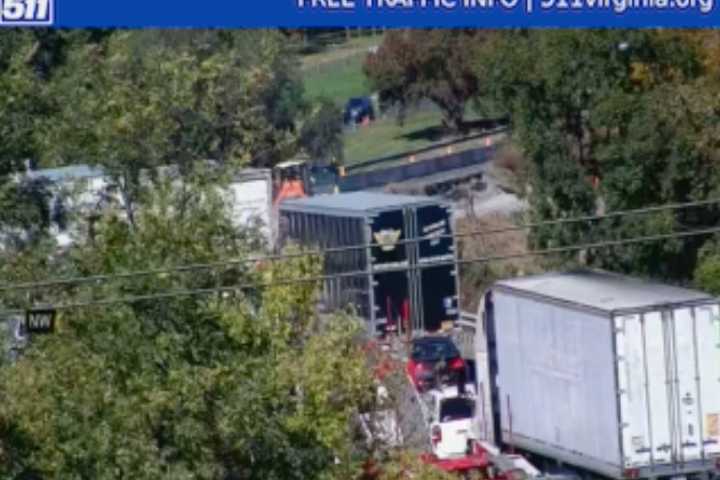 Lanes Closed On I-81 In Northern Virginia For Multi-Vehicle Crash (DEVELOPING)