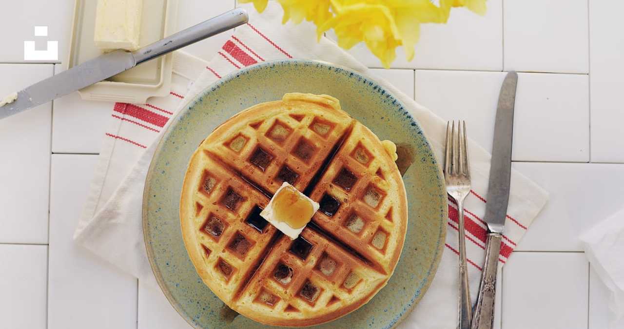 Giantbrand Frozen Waffles Recalled For Possible Listeria Contamination