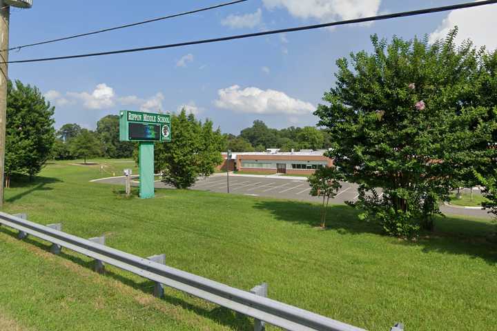 School Employee Reports Indecent Exposure Incident Outside Virginia Middle School: Police